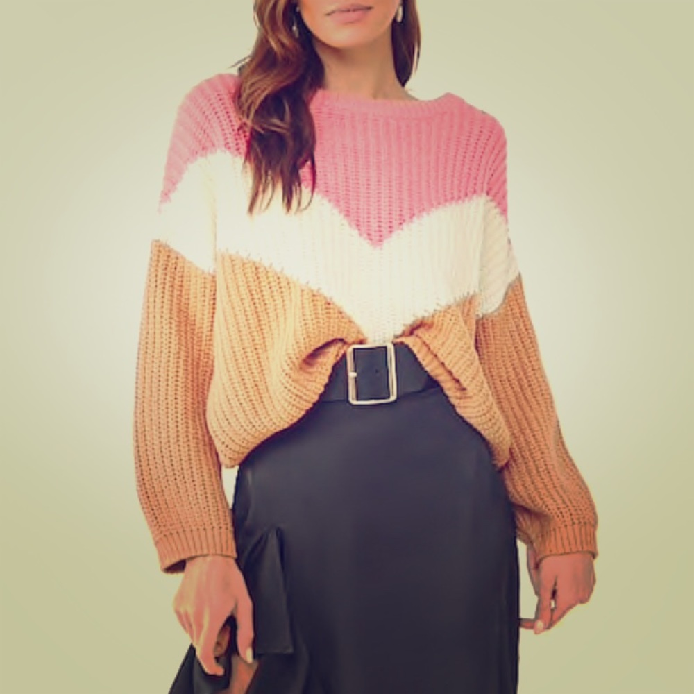 VICI crop chevron sweater. Worn 1x. Mint condition